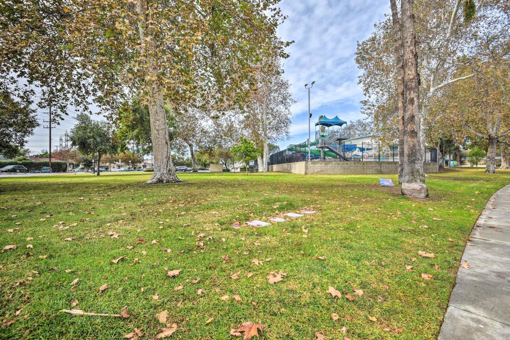 Stylish And Modern Burbank Gem With Private Yard!别墅 外观 照片