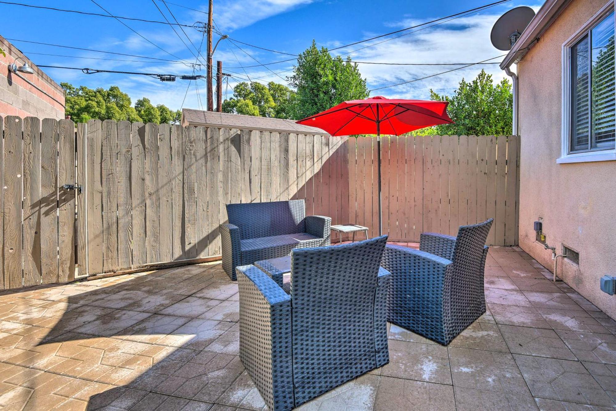 Stylish And Modern Burbank Gem With Private Yard!别墅 外观 照片